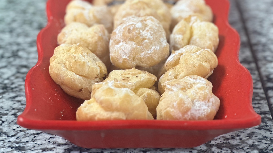 CREAM PUFF  TRAY 45 image